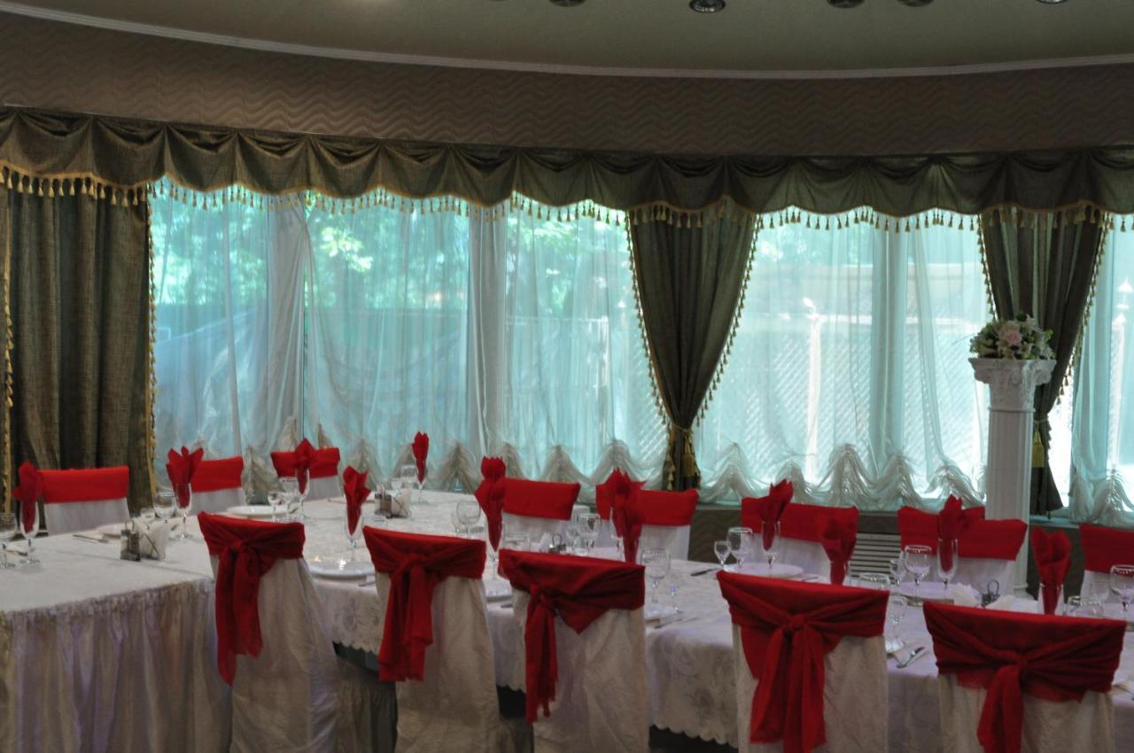 Hotel Dubrava بولتافا المظهر الخارجي الصورة