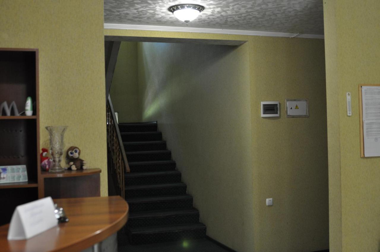 Hotel Dubrava بولتافا المظهر الخارجي الصورة